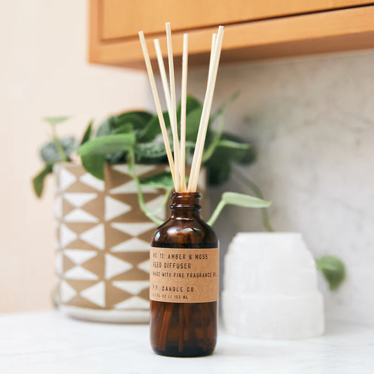 PF Amber & Moss– 3.5 fl oz Reed Diffuser