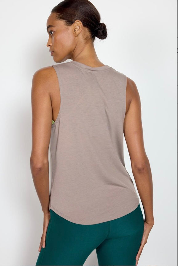 MPG Dynamic Tank Top Taupe